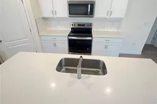 2085 Walnut Crk Dr, Kissimmee, FL 34744 - Photo 8