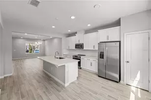 1367 Mount Royal Dr, Saint Cloud, FL 34771 - Photo 8