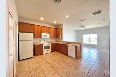 697 Hacienda Circle, Kissimmee, FL 34741 - Photo 2