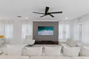 10734 Belle Maisons Dr, Orlando, FL 32832 - Photo 22