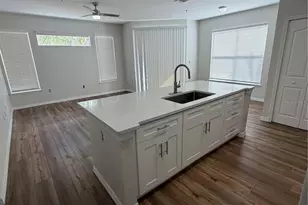 8807 Dunes Ct, Kissimmee, FL 34747 - Photo 2