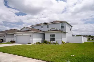 374 Pine Tree Brg Trl, Saint Cloud, FL 34772 - Photo 2