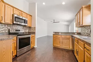 221 Rosa Ave, Oviedo, FL 32765 - Photo 10
