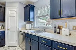 965 Alsace Dr, Kissimmee, FL 34759 - Photo 12