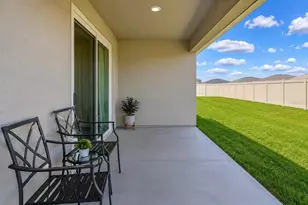377 W Fairways View Dr, Beverly Hills, FL 34465 - Photo 28