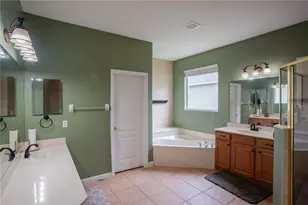 9968 Chardonnay Dr, Orlando, FL 32832 - Photo 16