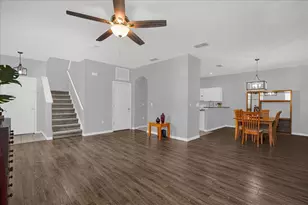 1453 Royal Ridge Dr, Davenport, FL 33896 - Photo 6