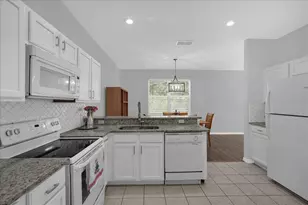 1453 Royal Ridge Dr, Davenport, FL 33896 - Photo 4