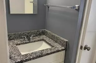 7210 N Manhattan Ave, Tampa, FL 33614 - Photo 10