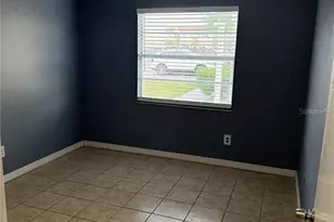 7210 N Manhattan Ave, Tampa, FL 33614 - Photo 8
