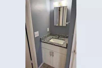 7210 N Manhattan Avenue #2011, Tampa, FL 33614 - Photo 16