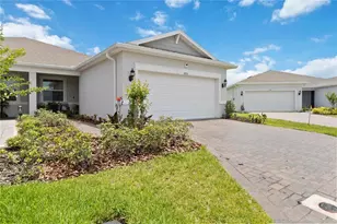 1895 Spring Shower Circle, Kissimmee, FL 34744 - Photo 2