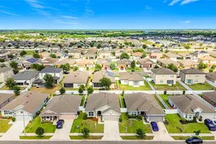 818 Landmark Hls Dr, Haines City, FL 33844 - Photo 8