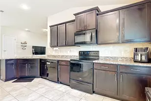818 Landmark Hls Dr, Haines City, FL 33844 - Photo 22