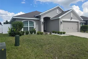 818 Landmark Hls Dr, Haines City, FL 33844 - Photo 4