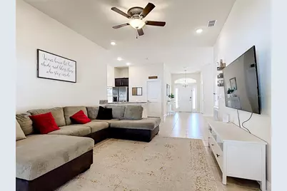 818 Landmark Hills Drive, Haines City, FL 33844 - Photo 32