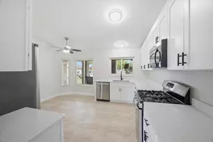 910 Amy Ridge Ct, Kissimmee, FL 34747 - Photo 10