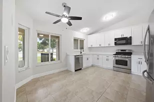 910 Amy Ridge Ct, Kissimmee, FL 34747 - Photo 8