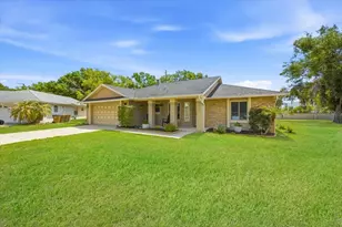 910 Amy Ridge Ct, Kissimmee, FL 34747 - Photo 2