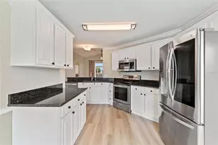 125 Ridge View Dr, Davenport, FL 33837 - Photo 2