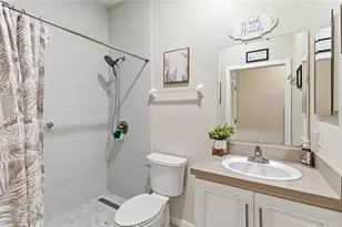 3001 Laurel Park Ln, Kissimmee, FL 34741 - Photo 16