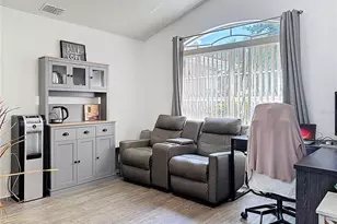 566 Montana Ave, Davenport, FL 33897 - Photo 10