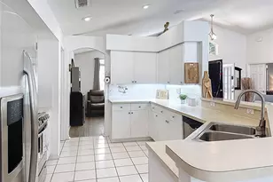 566 Montana Ave, Davenport, FL 33897 - Photo 6