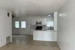 4207 Meadowbrook Ave, Orlando, FL 32808 - Photo 2