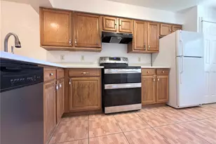 3136 Enclave Ct, Kissimmee, FL 34746 - Photo 4
