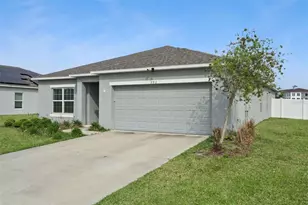 392 Citrine Loop, Kissimmee, FL 34758 - Photo 2