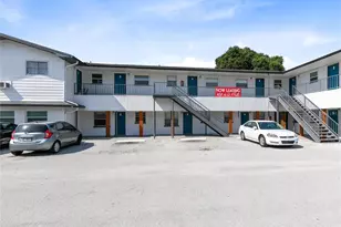 955 6th St SE, Winter Haven, FL 33880 - Photo 2