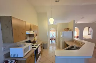 907 Stockport Dr, Kissimmee, FL 34758 - Photo 10