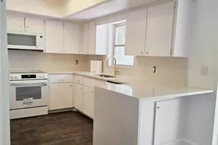 5210 Dr Martin Luther King Jr St N St, Saint Petersburg, FL 33703 - Photo 4