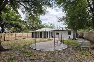 5210 Dr Martin Luther King Jr St N St, Saint Petersburg, FL 33703 - Photo 30