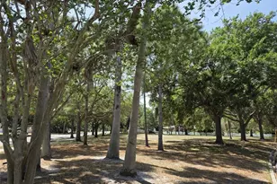 5210 Dr Martin Luther King Jr St N St, Saint Petersburg, FL 33703 - Photo 22