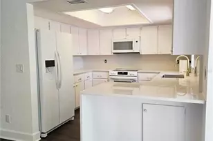 5210 Dr Martin Luther King Jr St N St, Saint Petersburg, FL 33703 - Photo 2