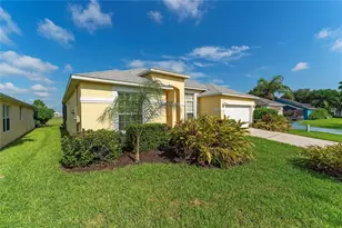 135 Langham Dr, Davenport, FL 33897 - Photo 8