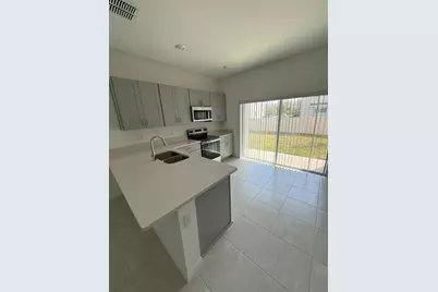 3208 Skyline Loop, Kissimmee, FL 34758 - Photo 6