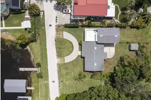212 W 1st Ave, Windermere, FL 34786 - Photo 2