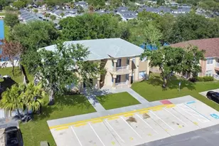 206 Majors Ln, Kissimmee, FL 34743 - Photo 4