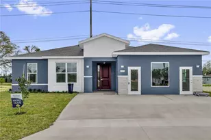 2008 River Hawk Loop, Winter Haven, FL 33880 - Photo 2