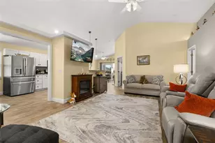 207 Elberton Dr, Davenport, FL 33897 - Photo 4