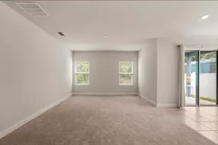 357 Siesta Vista Ct, Davenport, FL 33896 - Photo 10