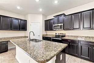 1379 Palmetto Dunes St, Davenport, FL 33896 - Photo 6