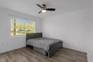 14036 Fairway Island Dr, Orlando, FL 32837 - Photo 16