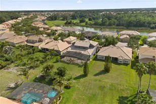 3759 Eagle Isle Cir, Kissimmee, FL 34746 - Photo 4