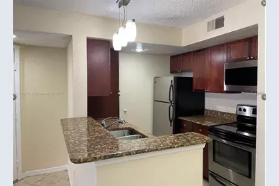 5160 Conroy Road #14, Orlando, FL 32811 - Photo 4