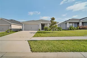 2439 Matterhorn Trl, Davenport, FL 33837 - Photo 2