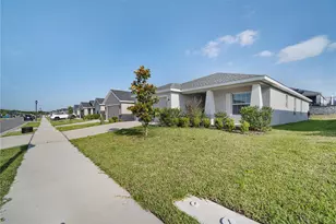2439 Matterhorn Trl, Davenport, FL 33837 - Photo 4