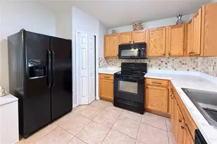 537 Grand Canal Dr, Poinciana, FL 34759 - Photo 10